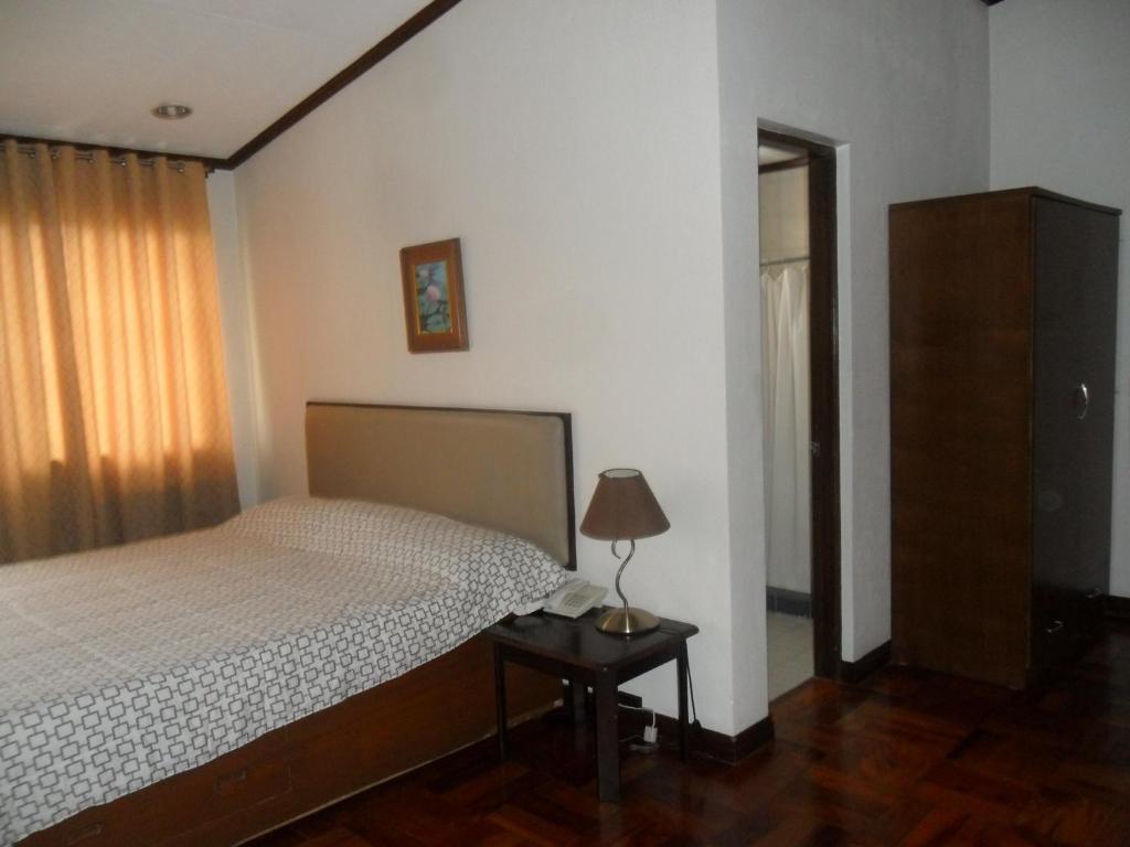 Tagaytay Econo Hotel Тагайтай Номер фото