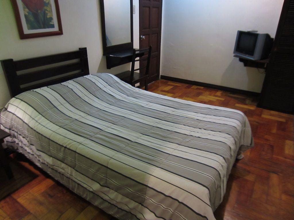 Tagaytay Econo Hotel Тагайтай Экстерьер фото