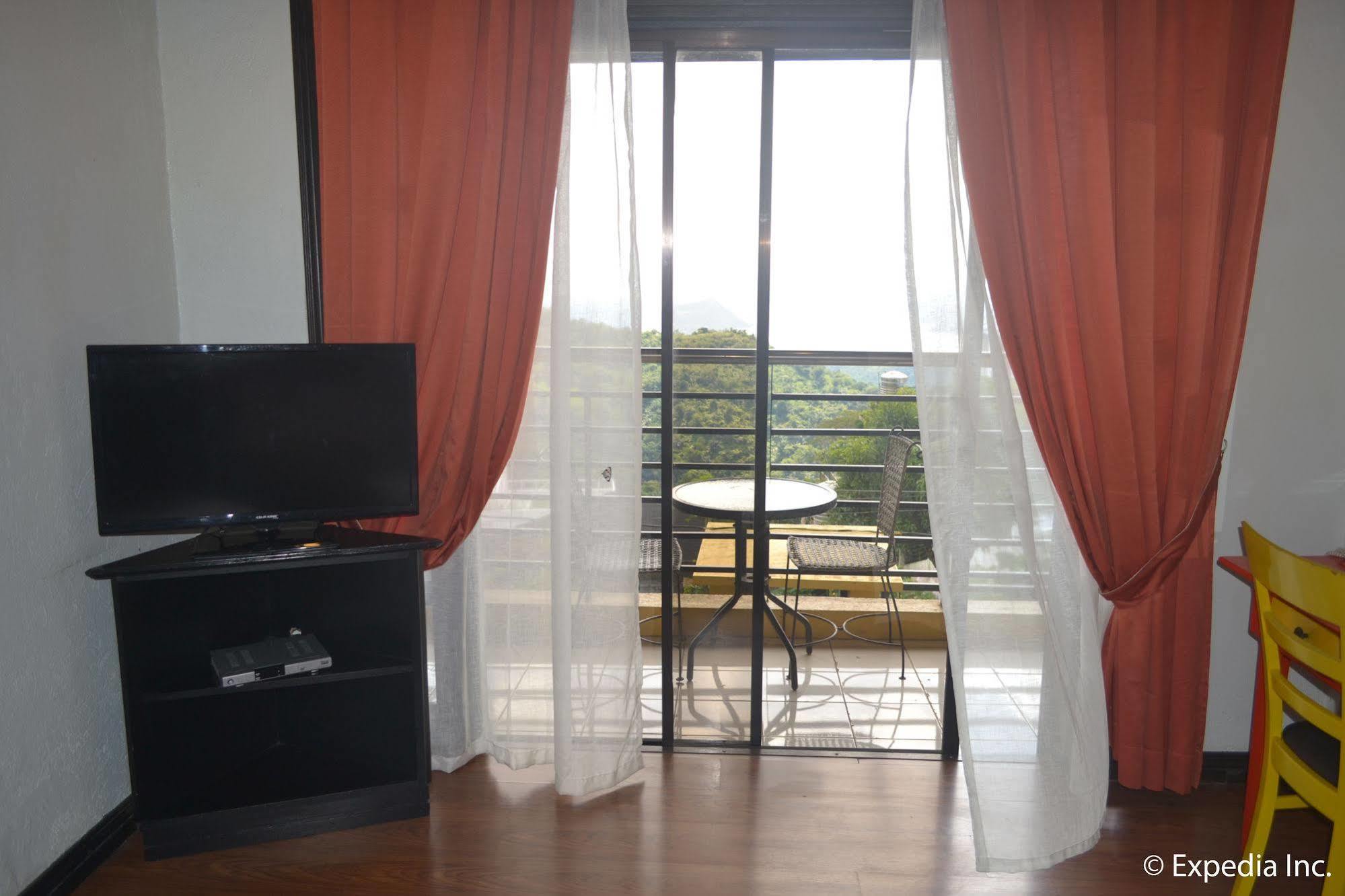 Tagaytay Econo Hotel Тагайтай Экстерьер фото