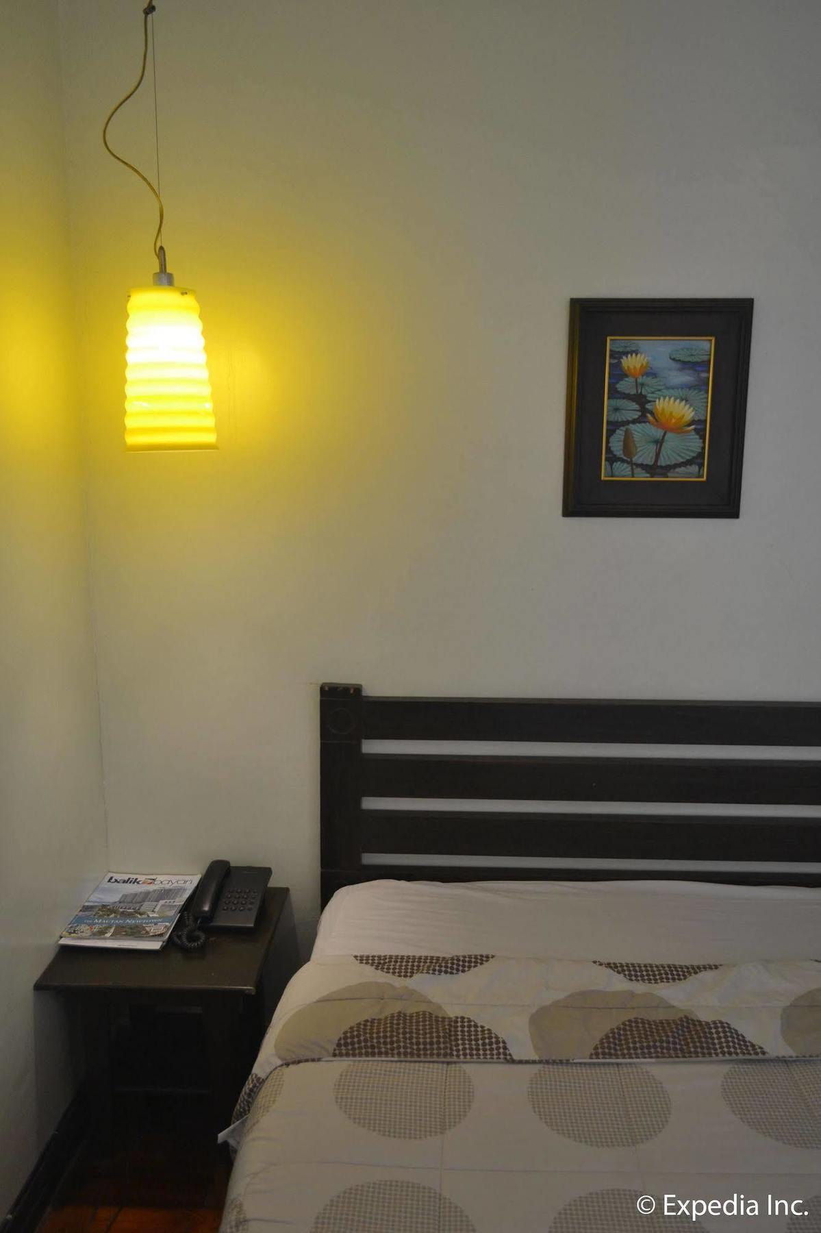Tagaytay Econo Hotel Тагайтай Экстерьер фото