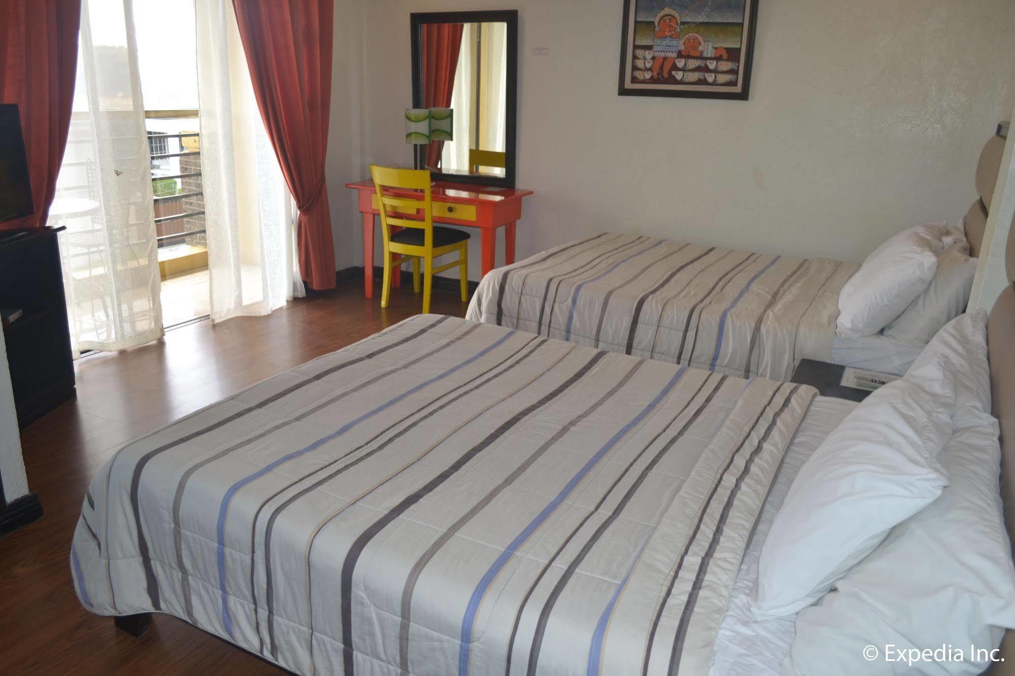 Tagaytay Econo Hotel Тагайтай Экстерьер фото