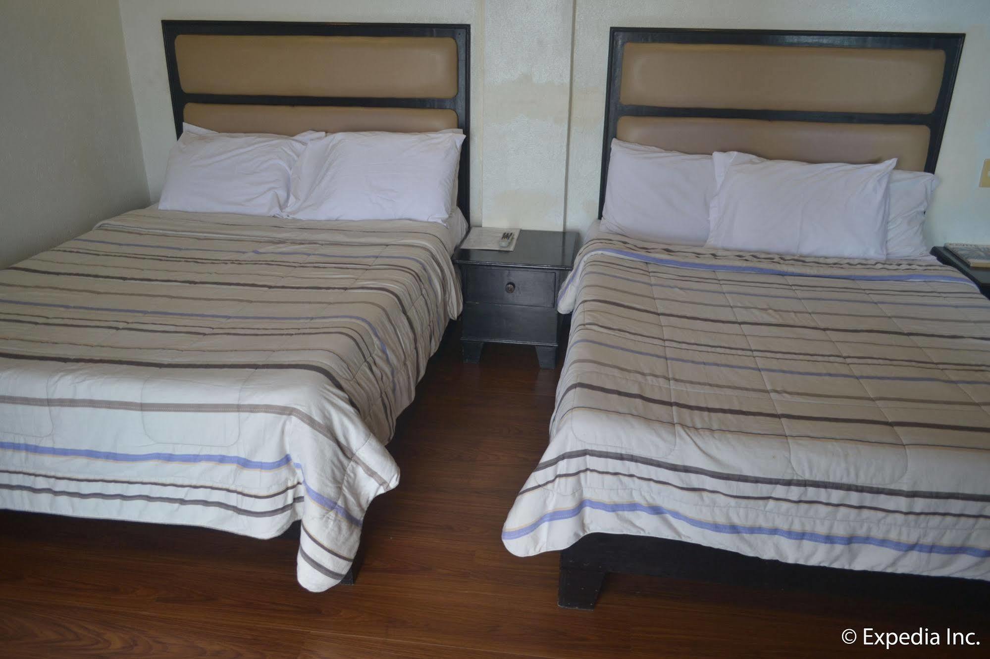 Tagaytay Econo Hotel Тагайтай Экстерьер фото