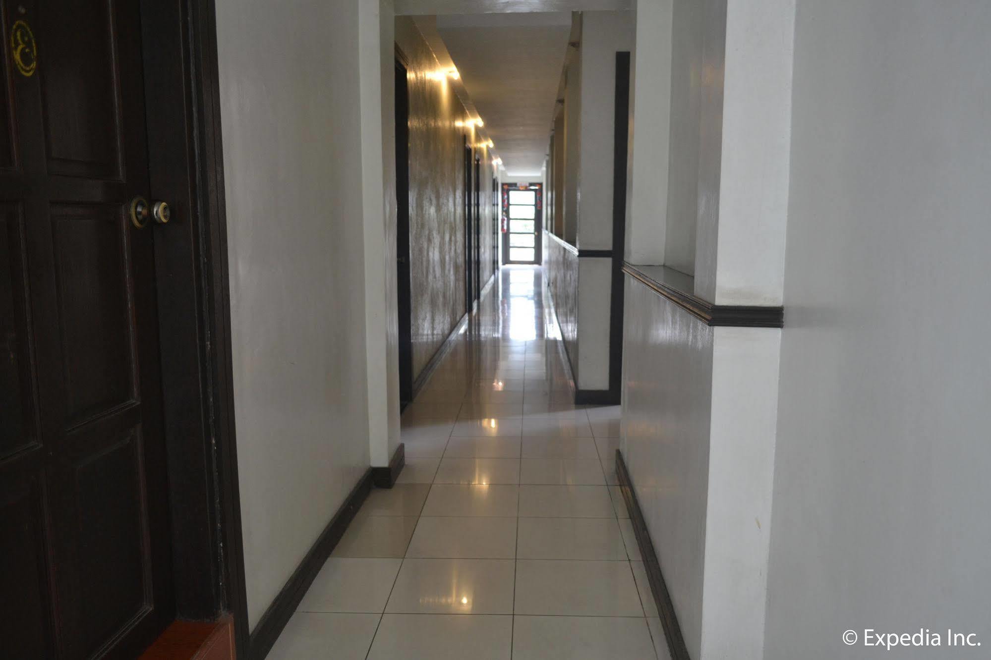 Tagaytay Econo Hotel Тагайтай Экстерьер фото
